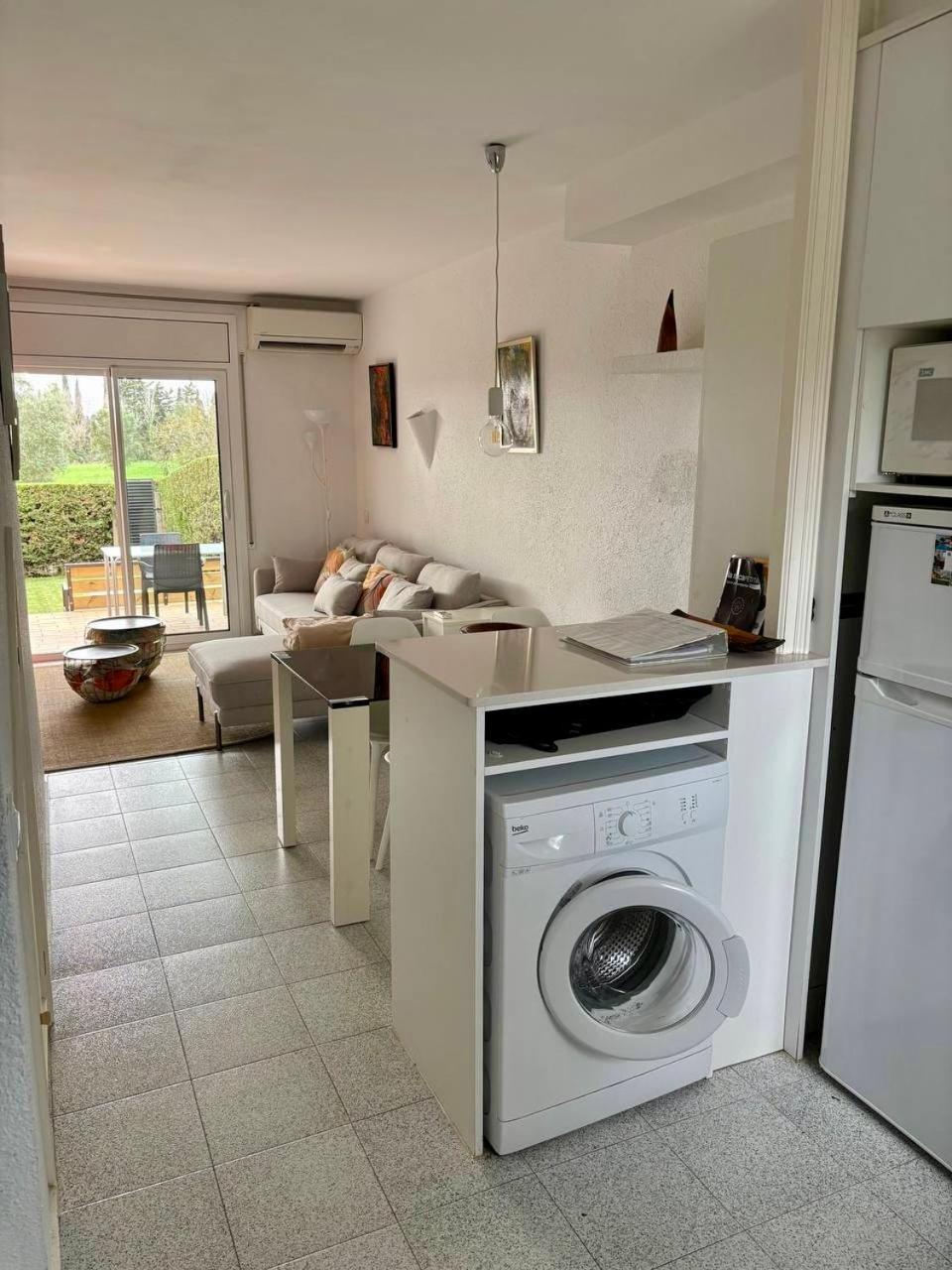 ל'אסטרטיט Casas Plus Costa Brava מראה חיצוני תמונה