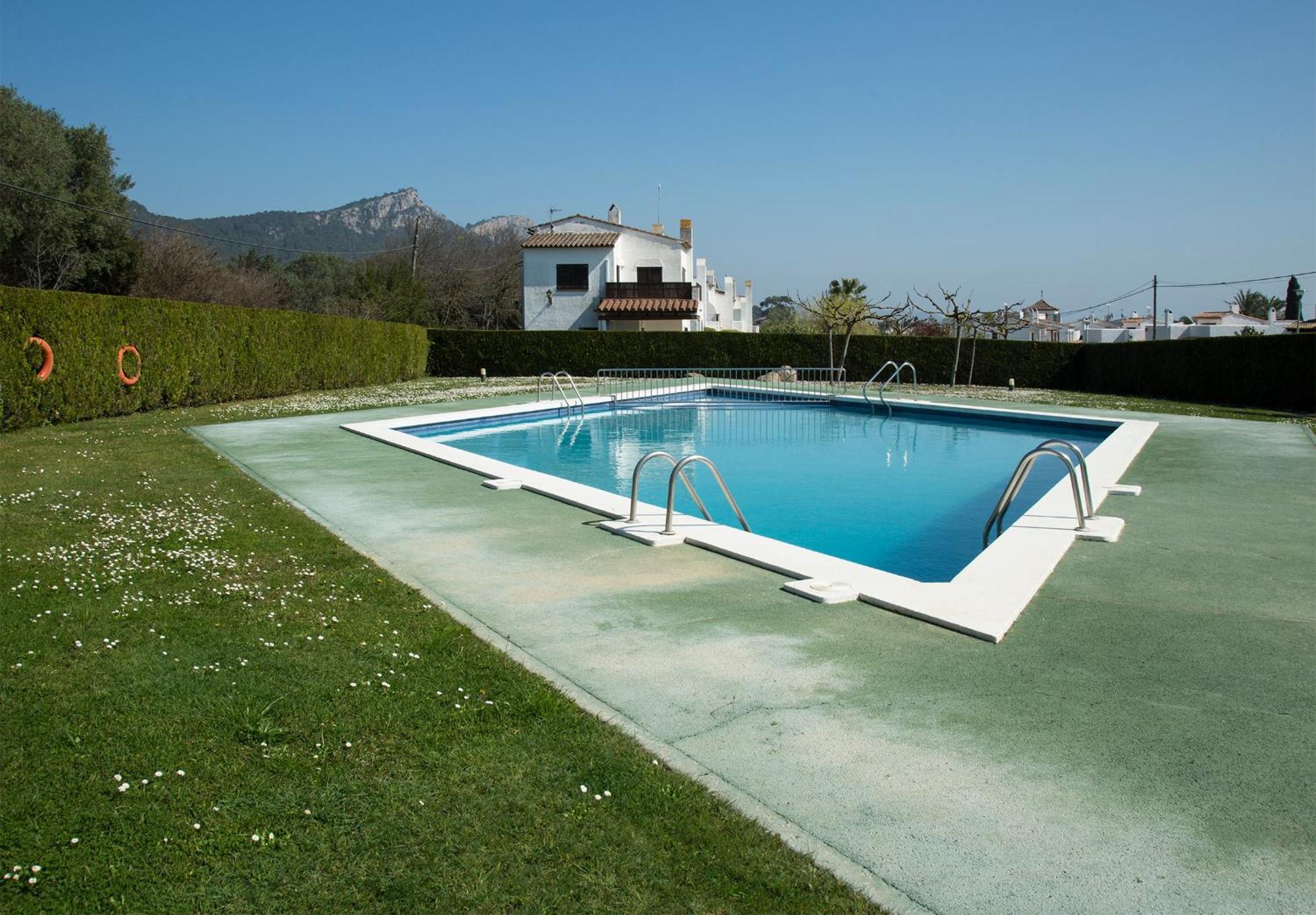 ל'אסטרטיט Casas Plus Costa Brava מראה חיצוני תמונה